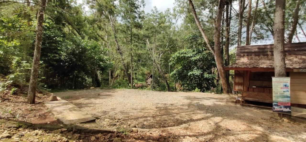 Seribu Batu Songgo Langit Resort & Camp Bantul Exterior foto
